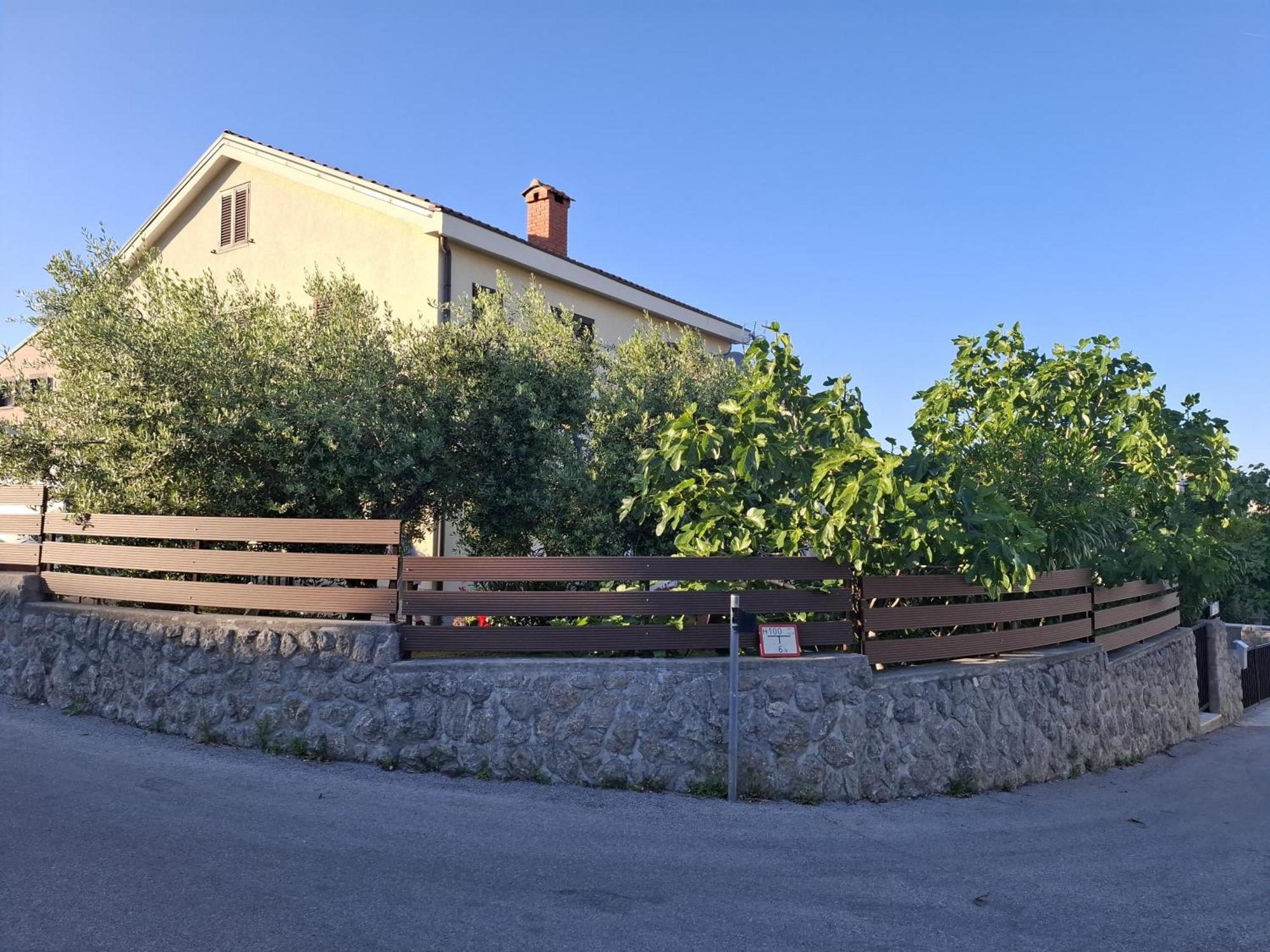 Apartman Luma Krk Town Exterior photo